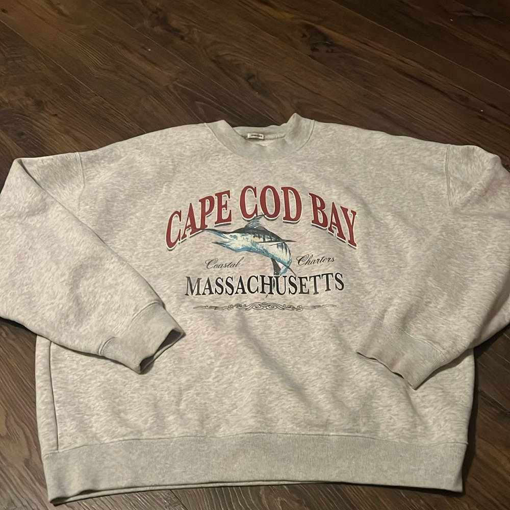 Abercrombie & Fitch Gray Crew Neck Sweater